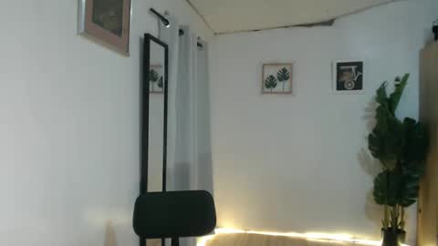 Snapshot of lovelyalice23 chatting on February 16, 2025, 2:21 pm alice online show from February 16, 2025, 2:21 pm