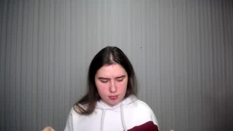 Snapshot of lovelyangel_xx chatting on December 20, 2024, 8:38 am lovelyangel_xx online show from December 20, 2024, 8:38 am