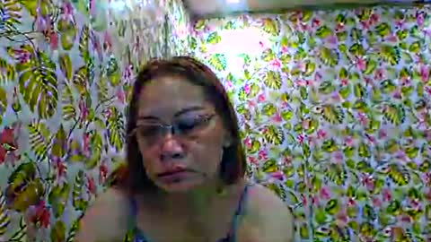 lovelyasiancutie online show from April 6, 2026, 10:00 pm