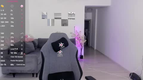 lovelybianca_ online show from April 1, 2026, 10:07 pm