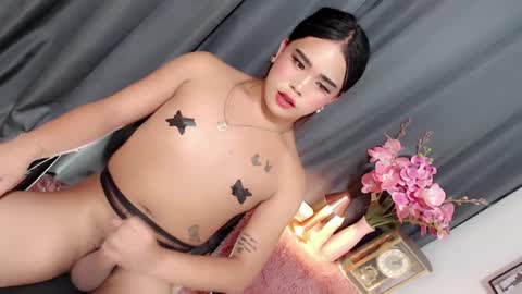 lovelydollsandra online show from February 19, 2025, 2:12 am