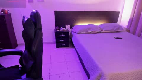 Snapshot of lovelydollyxx_ chatting on April 9, 2026, 8:03 pm lovely online show from April 9, 2026, 8:03 pm