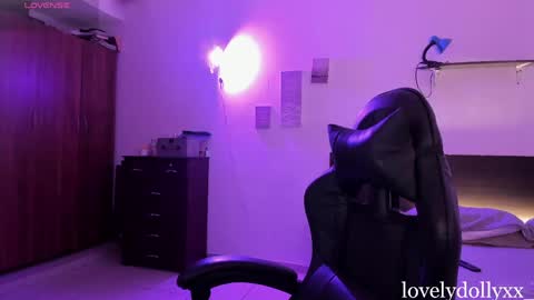 Snapshot of lovelydollyxx_ chatting on April 18, 2026, 7:07 pm lovely online show from April 18, 2026, 7:07 pm