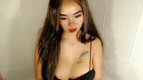 Snapshot of lovelykayleexx chatting on February 12, 2025, 4:11 pm ara online show from February 12, 2025, 4:11 pm