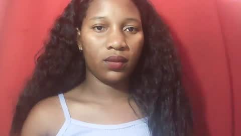 lovelylarra online show from March 1, 2026, 10:50 am