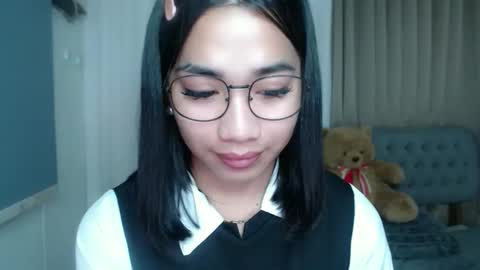 lovelymae18 online show from March 7, 2026, 2:52 am