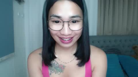 lovelymae18 online show from March 28, 2026, 12:10 am