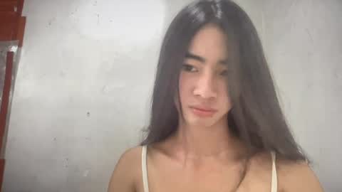 lovelyours_kishia online show from June 30, 2026, 7:42 am
