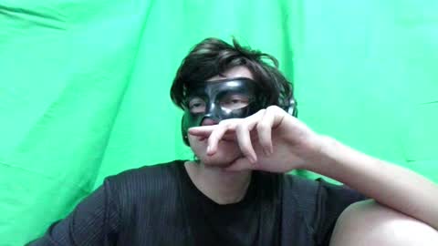 .com  online show from January 1, 2025, 2:41 am