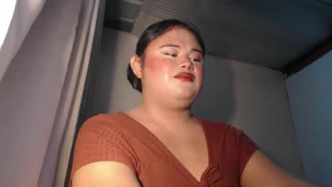 Snapshot of lovelypinaychubsx chatting on December 29, 2024, 7:22 pm lovely online show from December 29, 2024, 7:22 pm