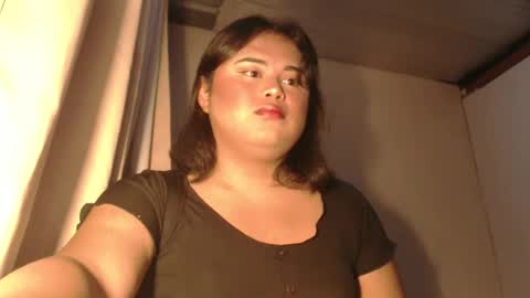 Snapshot of lovelypinaychubsx chatting on December 30, 2024, 2:40 pm lovely online show from December 30, 2024, 2:40 pm