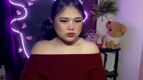 Snapshot of lovelypinaychubsx chatting on October 12, 2025, 5:45 pm lovely online show from October 12, 2025, 5:45 pm