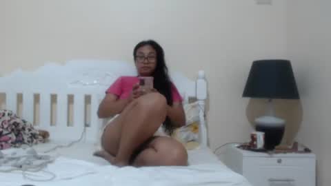 Angelquey online show from October 14, 2025, 9:04 pm