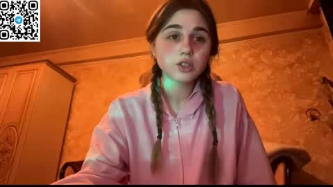 Snapshot of lovelysilk_63 chatting on April 12, 2026, 6:35 pm ELA online show from April 12, 2026, 6:35 pm