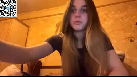 Snapshot of lovelysilk_63 chatting on April 18, 2026, 6:56 pm ELA online show from April 18, 2026, 6:56 pm