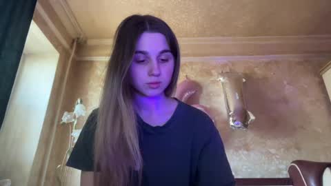 Snapshot of lovelysilk_63 chatting on May 3, 2026, 7:14 am ELA online show from May 3, 2026, 7:14 am