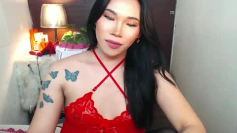 STWEET LINA online show from March 27, 2026, 4:51 pm