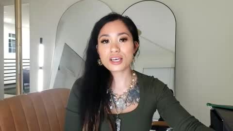 lovelyxmacii online show from March 10, 2026, 2:16 am