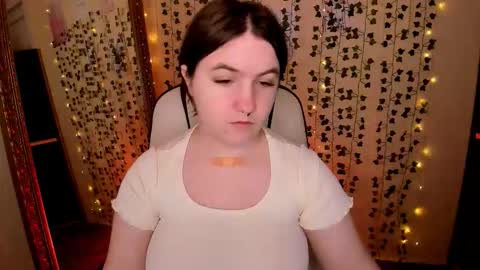 Julia  online show from March 5, 2026, 5:03 am