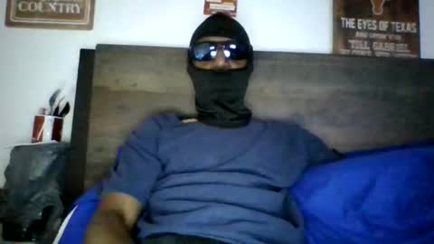 lovenylontoesonu online show from May 16, 2026, 7:01 pm