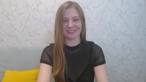 Snapshot of lovepeanutgirl chatting on February 3, 2025, 1:30 pm Mary Love online show from February 3, 2025, 1:30 pm