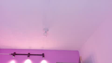 L O V E  online show from March 26, 2026, 11:27 am