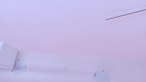 L O V E  online show from March 27, 2026, 11:43 am