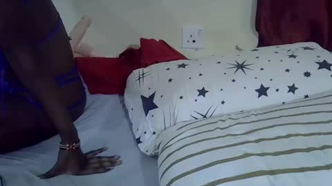 loveslut_ online show from September 16, 2025, 5:58 pm