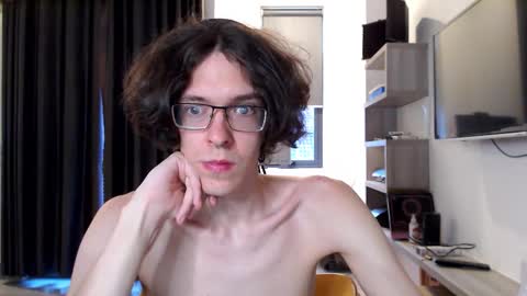 Snapshot of lovesomecookies chatting on February 18, 2026, 10:44 am LovesomeCookie online show from February 18, 2026, 10:44 am