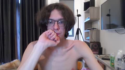 Snapshot of lovesomecookies chatting on March 2, 2026, 10:33 am LovesomeCookie online show from March 2, 2026, 10:33 am