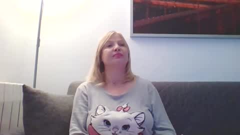 Snapshot of lovestar544963 chatting on January 7, 2025, 5:09 pm Marlyn online show from January 7, 2025, 5:09 pm