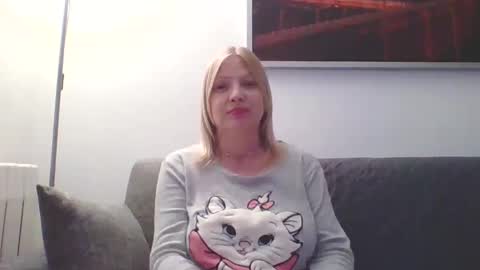 Snapshot of lovestar544963 chatting on January 13, 2025, 11:06 pm Marlyn online show from January 13, 2025, 11:06 pm