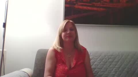 Snapshot of lovestar544963 chatting on September 25, 2025, 9:07 pm Marlyn online show from September 25, 2025, 9:07 pm