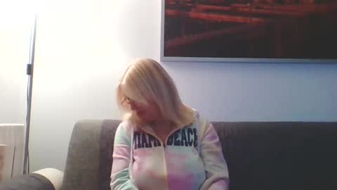 Snapshot of lovestar544963 chatting on March 6, 2026, 12:07 am Marlyn online show from March 6, 2026, 12:07 am