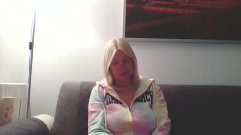 Snapshot of lovestar544963 chatting on March 6, 2026, 9:22 pm Marlyn online show from March 6, 2026, 9:22 pm