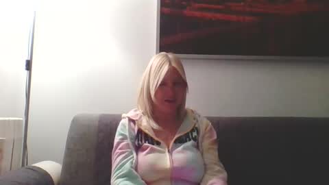 Snapshot of lovestar544963 chatting on March 7, 2026, 10:40 pm Marlyn online show from March 7, 2026, 10:40 pm