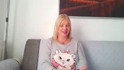 Marlyn online show from May 5, 2026, 1:30 pm