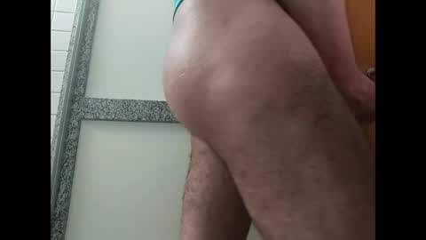 Lovetobeseen online show from September 18, 2025, 2:41 pm