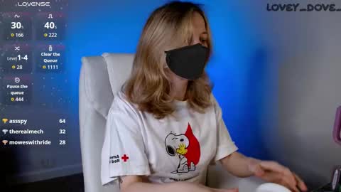 Snapshot of lovey_dove_ chatting on March 16, 2026, 5:44 am Lovey online show from March 16, 2026, 5:44 am