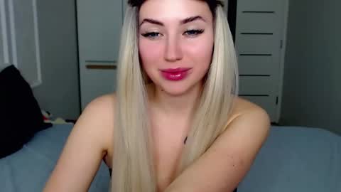 Rosie  online show from January 19, 2025, 12:50 pm