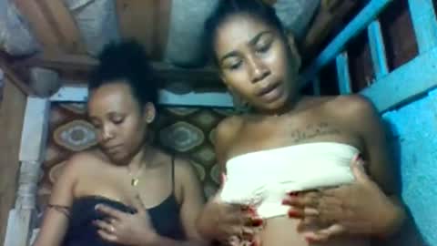 loveyou751 online show from April 10, 2026, 4:33 pm