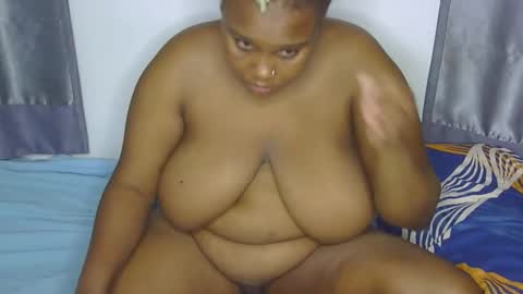 Snapshot of loveytiana chatting on March 3, 2026, 2:39 am loveytiana online show from March 3, 2026, 2:39 am