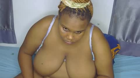 Snapshot of loveytiana chatting on March 3, 2026, 6:03 pm loveytiana online show from March 3, 2026, 6:03 pm