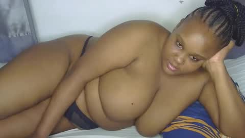 Snapshot of loveytiana chatting on April 12, 2026, 1:38 pm loveytiana online show from April 12, 2026, 1:38 pm