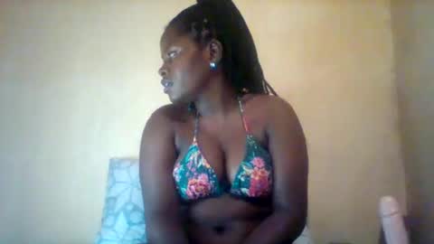 loviett online show from April 6, 2026, 5:08 am