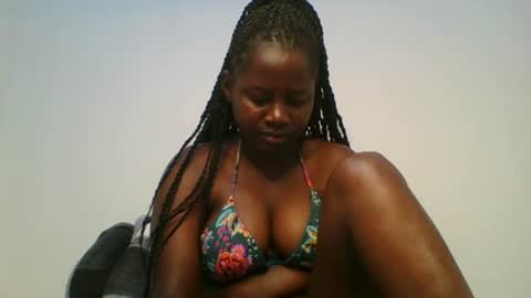 loviett online show from July 17, 2026, 3:02 am