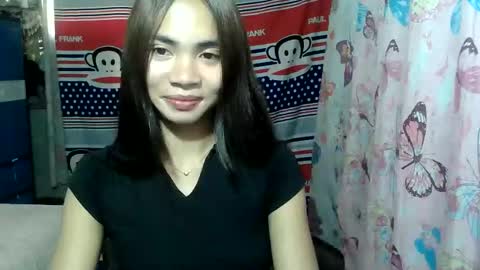 loving_rhean online show from June 7, 2026, 1:21 am