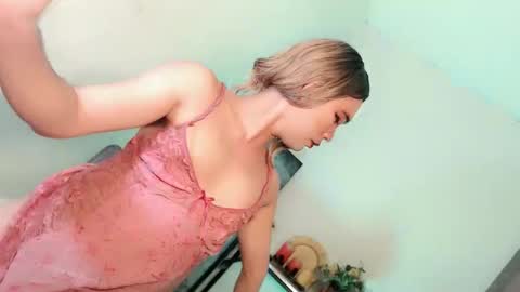 Lovingmonaru969 online show from May 12, 2026, 12:02 pm