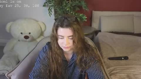 Snapshot of lovvingwhisperr chatting on August 1, 2026, 1:27 am Erika online show from August 1, 2026, 1:27 am