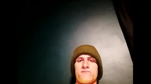 Snapshot of lowcard2389 chatting on February 26, 2025, 2:37 am lowcard2389 online show from February 26, 2025, 2:37 am